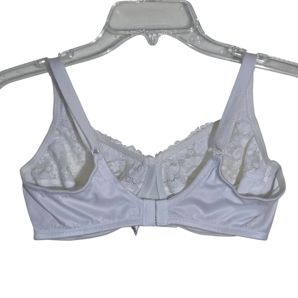 Lilyette by Maidenform Women's  Minimizer Underwire Bra Size 38C White Good